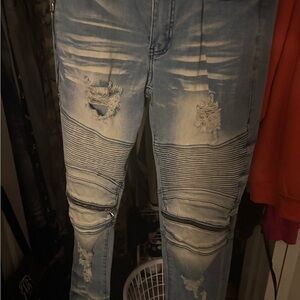 Stylish Distressed Blue Jeans for Men